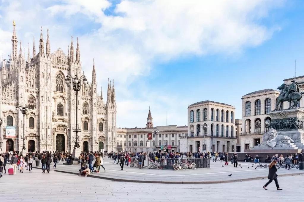 Aparthotel Dei Mercanti Milan Exterior photo